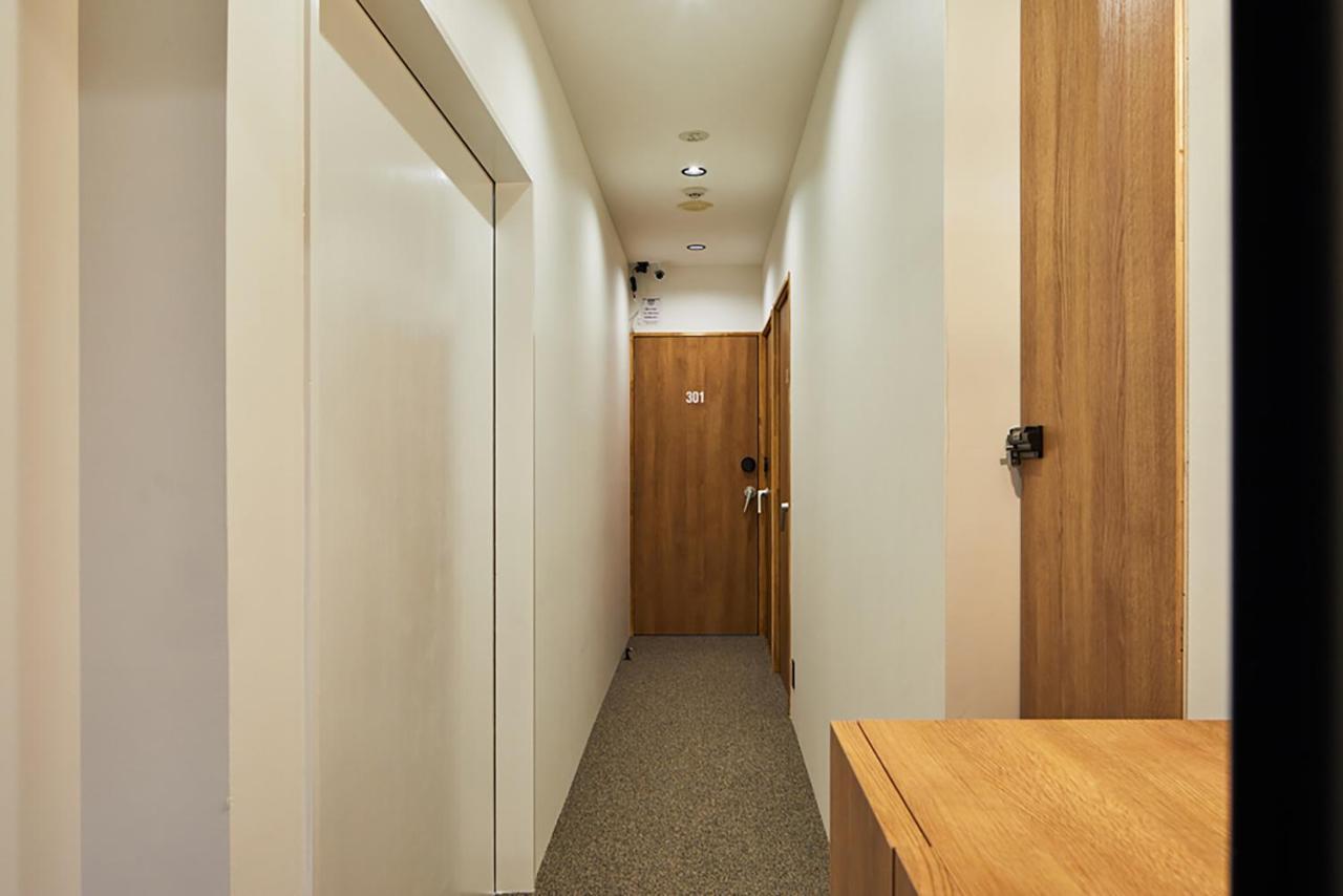 Mizuka Imaizumi 4 - Unmanned Hotel - Фукуока Экстерьер фото